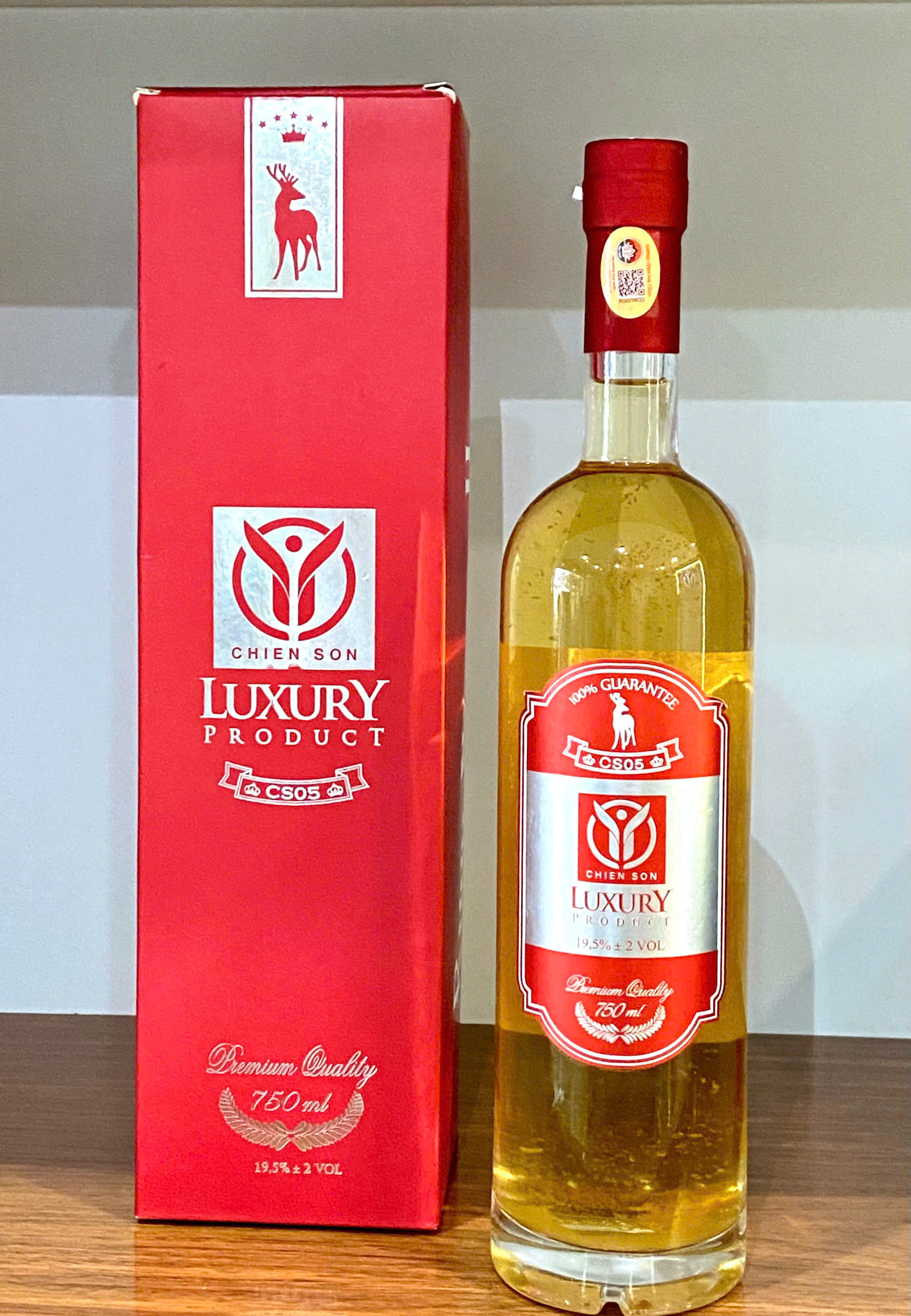 Rượu Nhung Hươu Hương Sơn Chiến Sơn 750ml (đỏ)